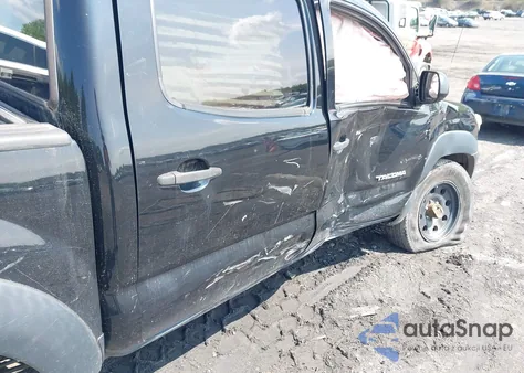 2012 Toyota Tacoma Base V6 z USA, uszkodzony, nr VIN 3TMLU4EN4CM085455